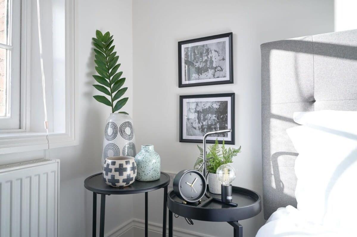 A Stylish Apartment With Parking In Preston Preston  Ngoại thất bức ảnh